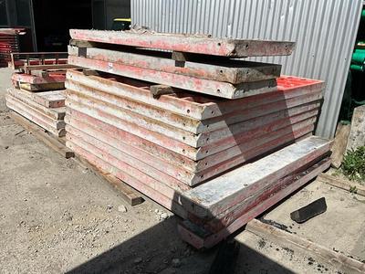 Übersichtsbild von Various formwork (15x)